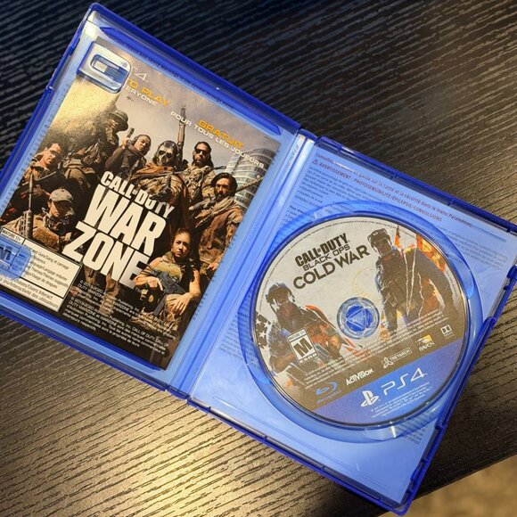 PlayStation 5 (Disc Version) – Excellent Condition + Bonus Game - Picture 9 of 9